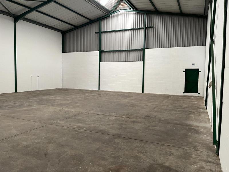 To Let Commercial Property for Rent in Killarney Gardens Western Cape